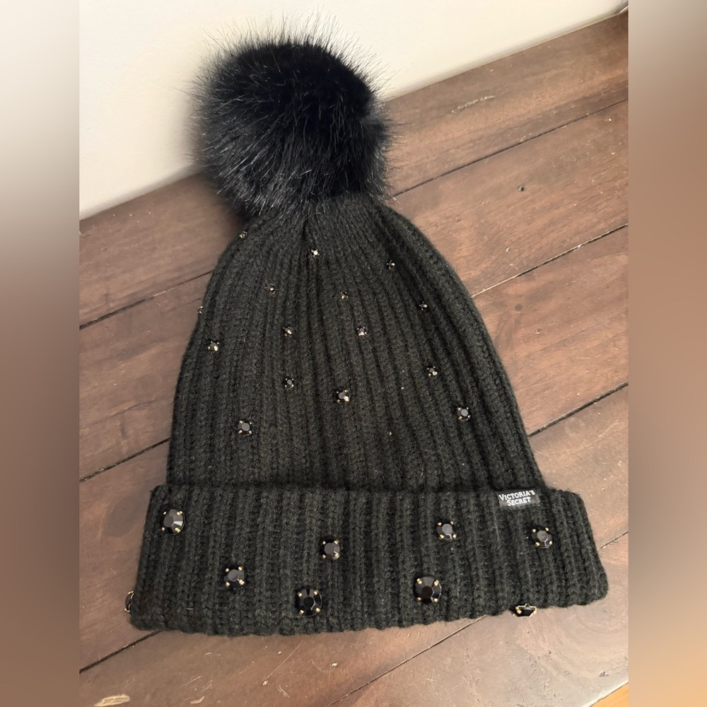 Victoria’s Secret Black Rhinestone Faux Fur Pom Beanie